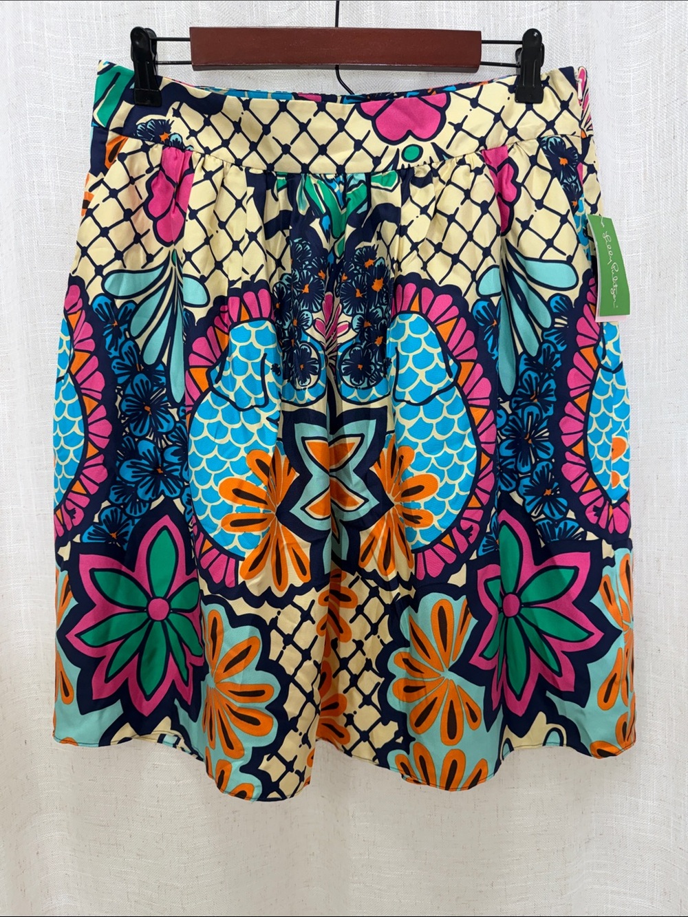 Lilly Pulitzer Silk Antego Floral Print Women’s Shorts Size 10 Brand New W/Tags